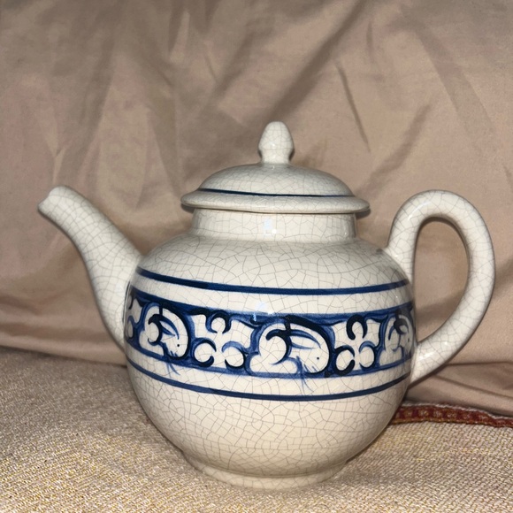 Dedham Pottery The Potting Shed Rabbit EUC Made in USA Teapot and Casserole Dish - Picture 2 of 13